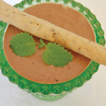 Nougatmousse med hasselnötsgrissini Nougatmousse med hasselnötsgrissini